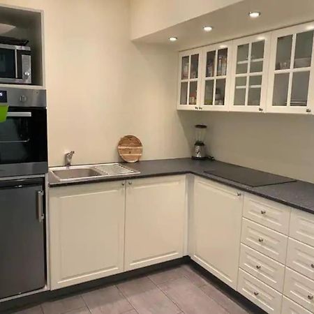 Husavik 2 Bedroom Apartment Екстериор снимка